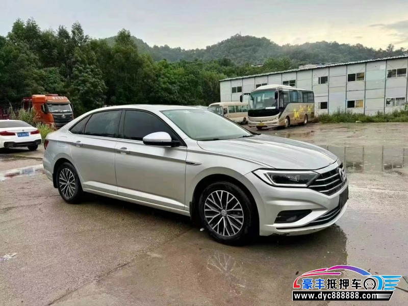 20年大众速腾轿车抵押车出售