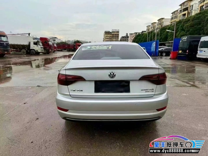 20年大众速腾轿车抵押车出售