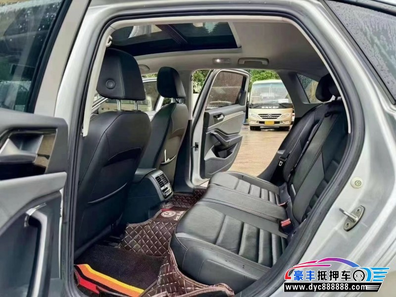 20年大众速腾轿车抵押车出售