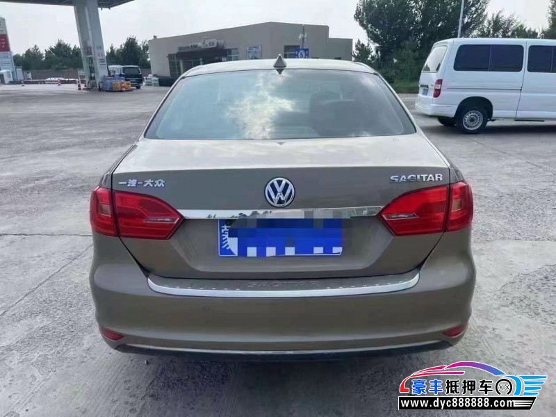 14年大众速腾轿车抵押车出售