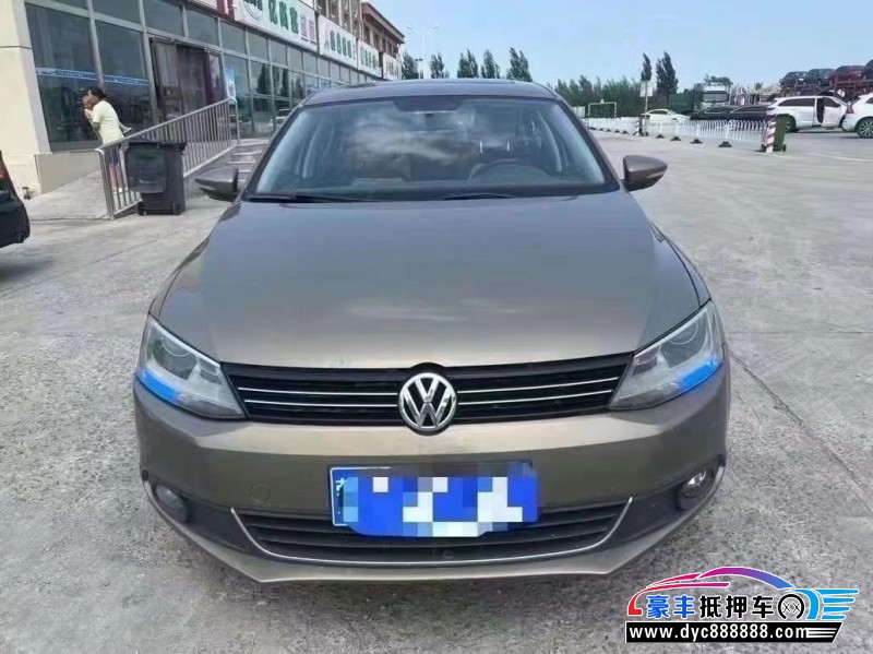 14年大众速腾轿车抵押车出售