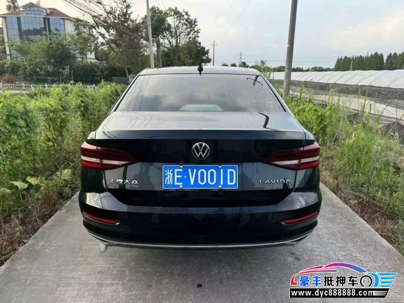 22年大众速腾轿车抵押车出售