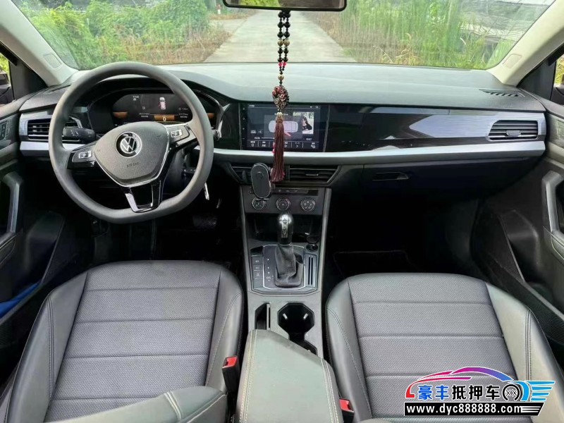 22年大众速腾轿车抵押车出售