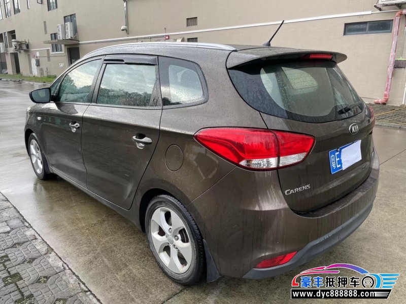 14年起亚佳乐轿车抵押车出售