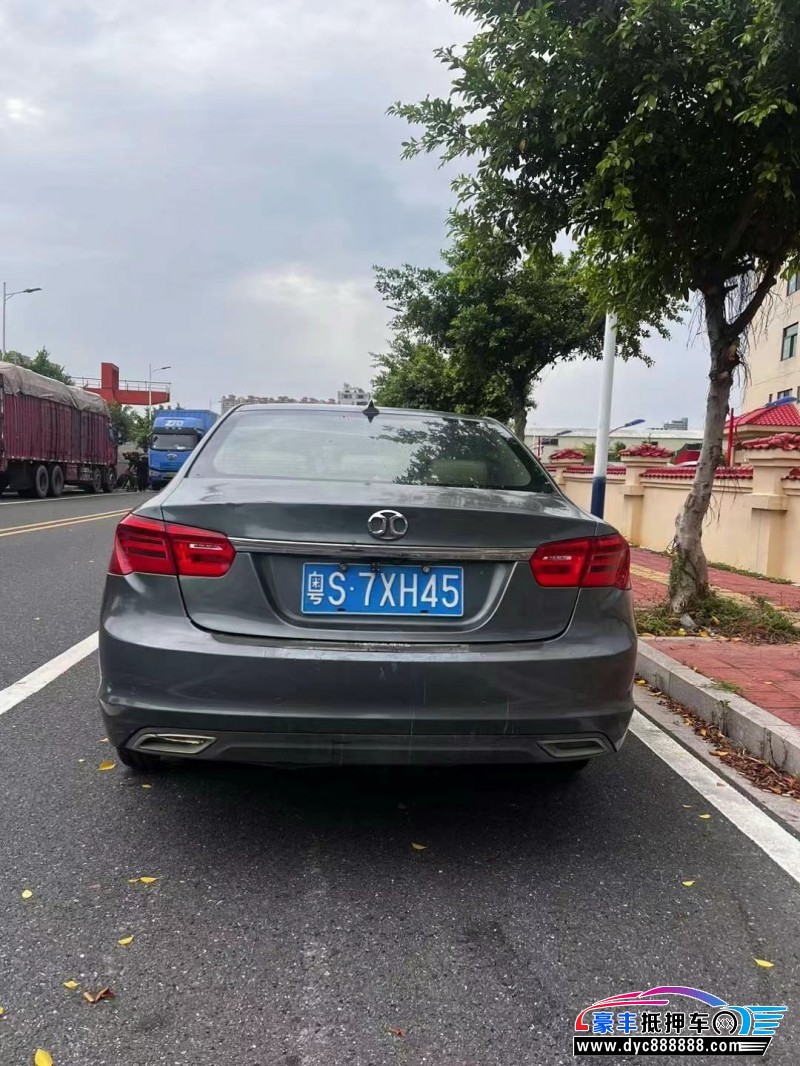 17年北汽绅宝D70轿车抵押车出售