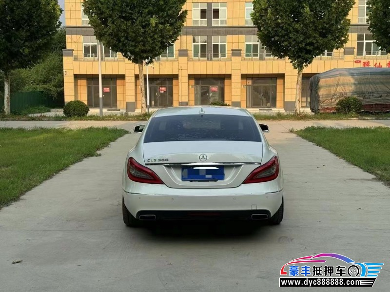 13年奔驰CLS轿车抵押车出售