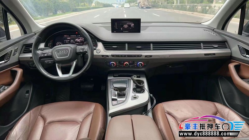 17年奥迪Q7轿车抵押车出售