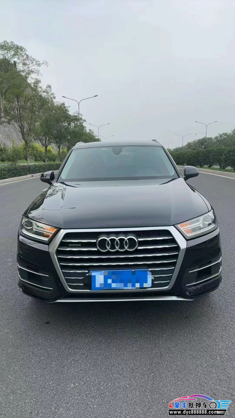 17年奥迪Q7轿车抵押车出售