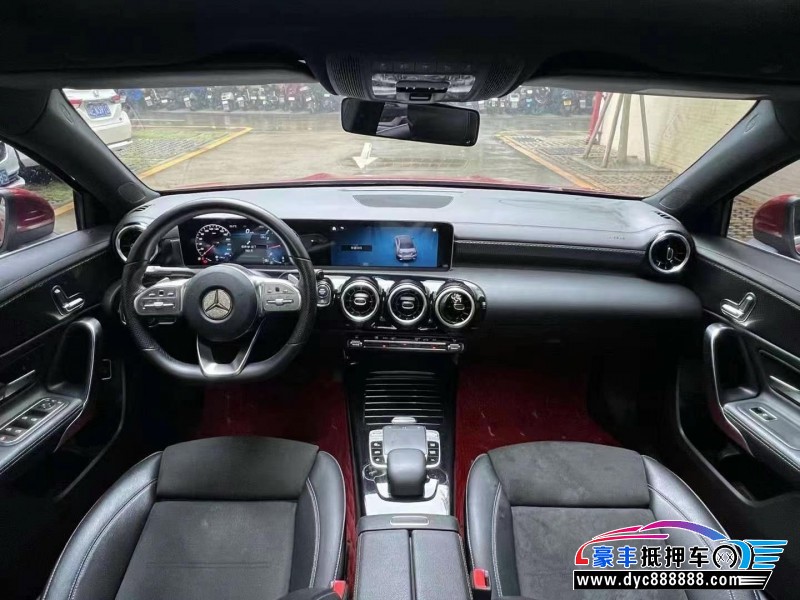 20年奔驰A轿车抵押车出售