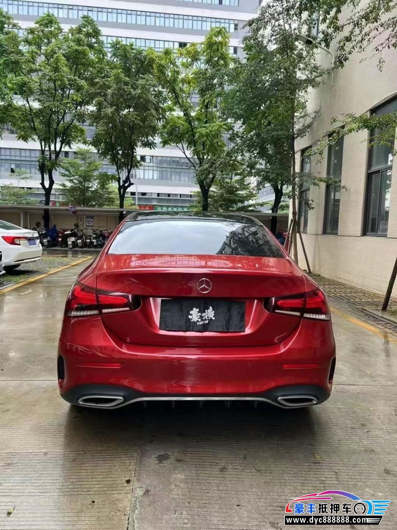 20年奔驰A轿车抵押车出售