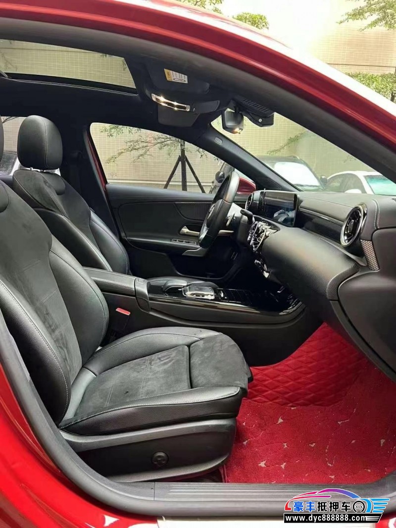 20年奔驰A轿车抵押车出售