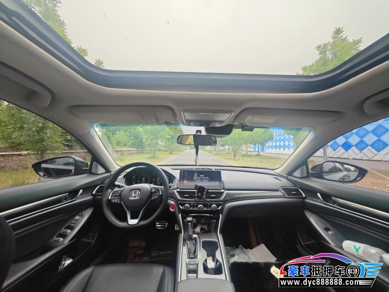 22年本田雅阁轿车抵押车出售