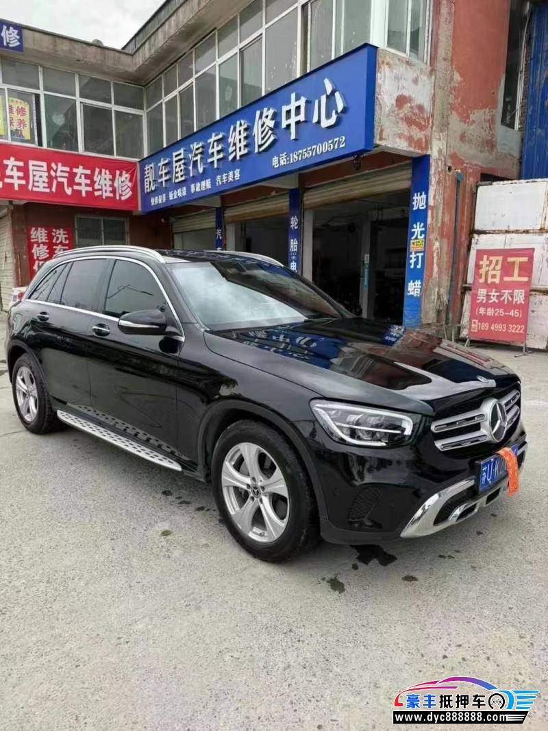 19年奔驰GLC轿车抵押车出售