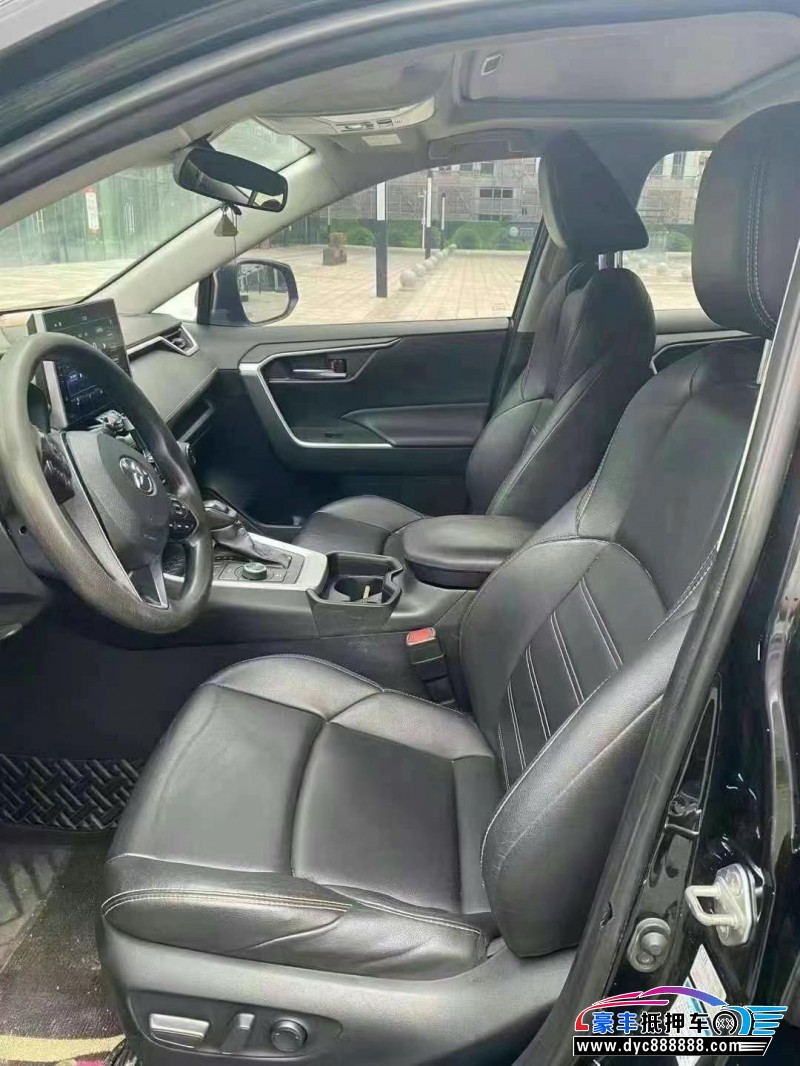 20年丰田威兰达轿车抵押车出售