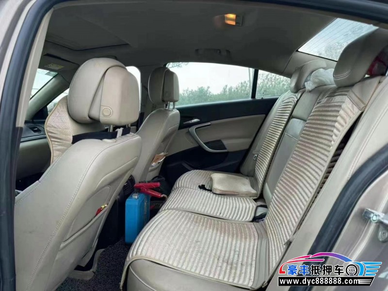 15年别克君威轿车抵押车出售