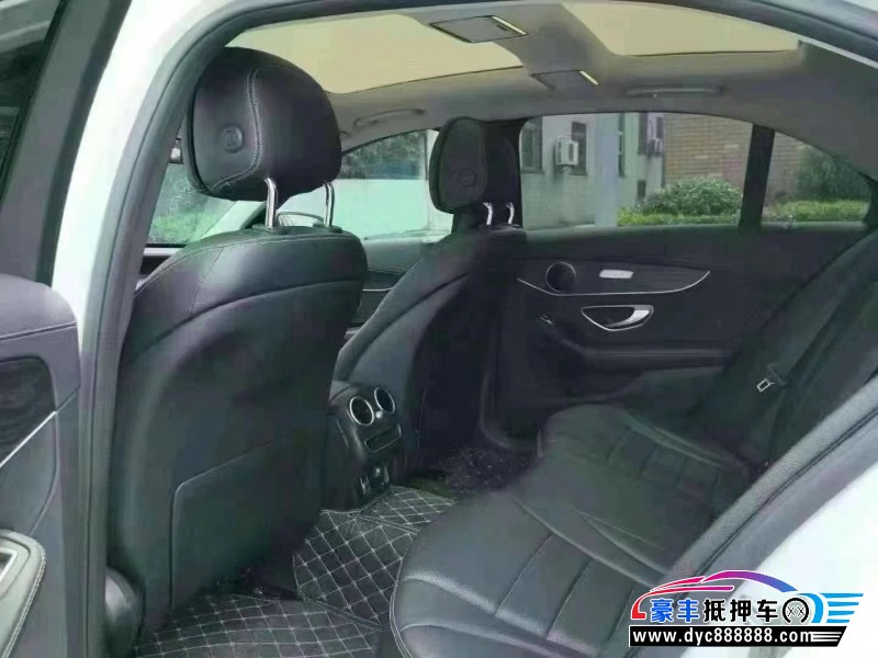 21年奔驰C轿车抵押车出售