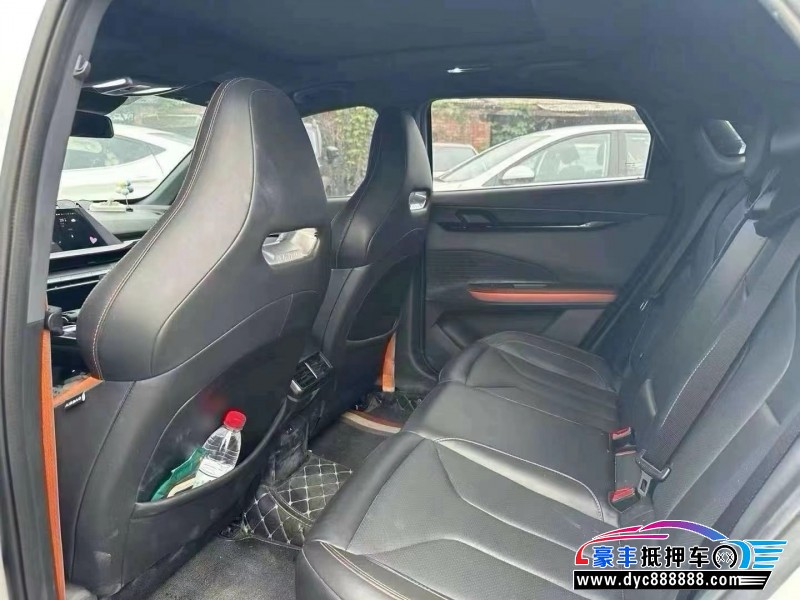 23年长安长安UNI轿车抵押车出售