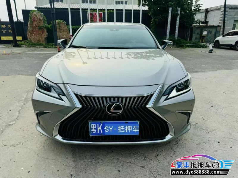 20年雷克萨斯ES轿车抵押车出售