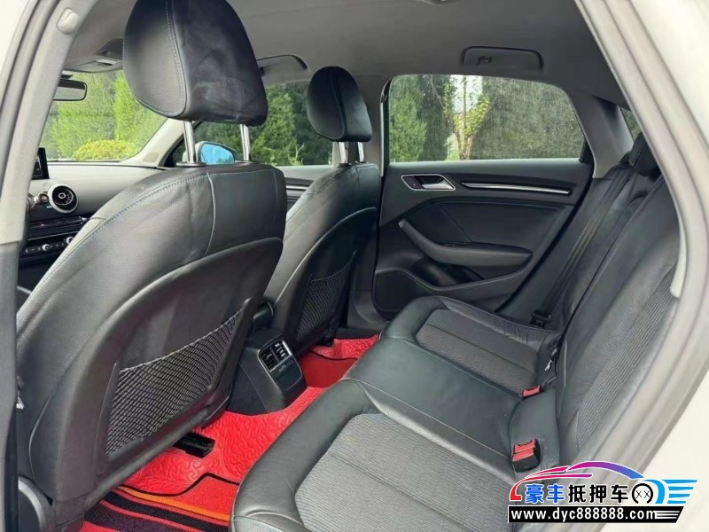 18年奥迪A3轿车抵押车出售