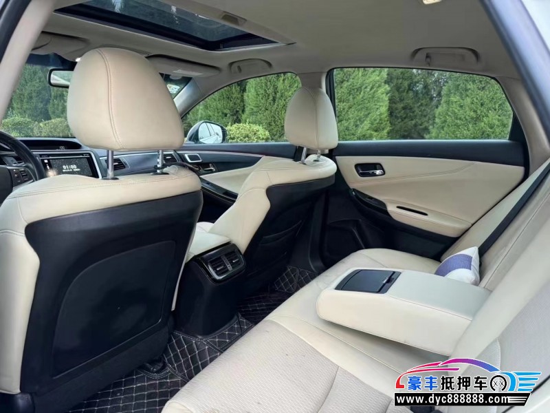 15年本田思铂睿轿车抵押车出售