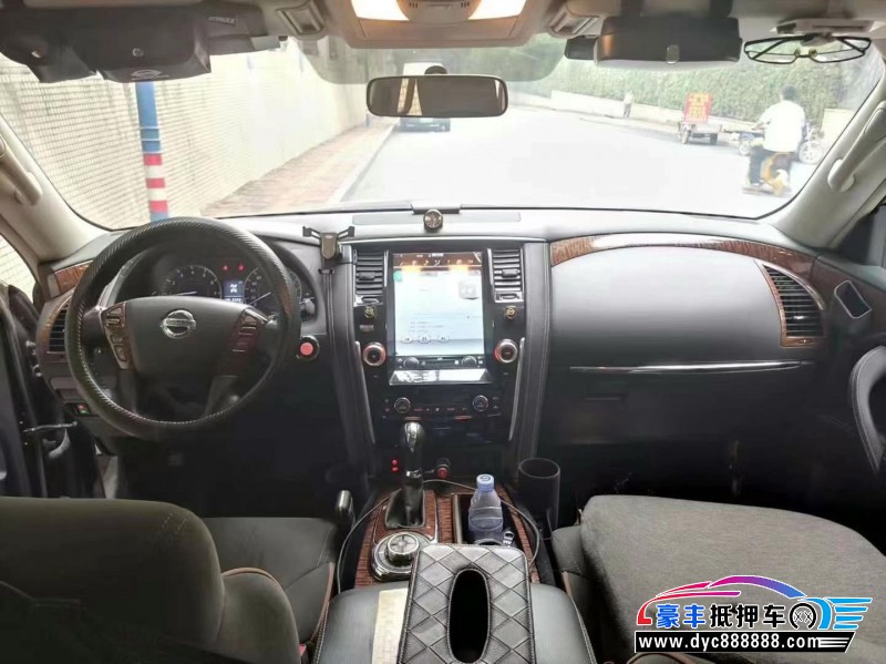 19年日产途乐轿车抵押车出售