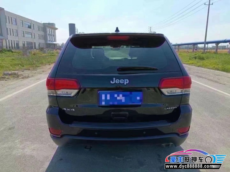 20年Jeep大切诺基轿车抵押车出售