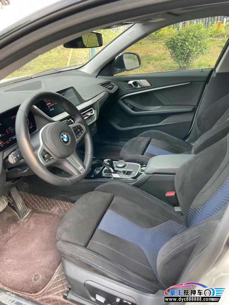 22年宝马2系轿车抵押车出售