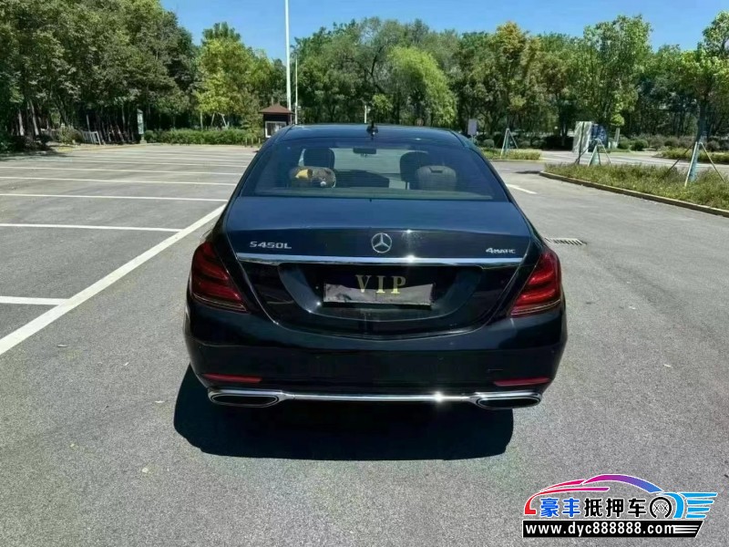 17年奔驰S轿车抵押车出售