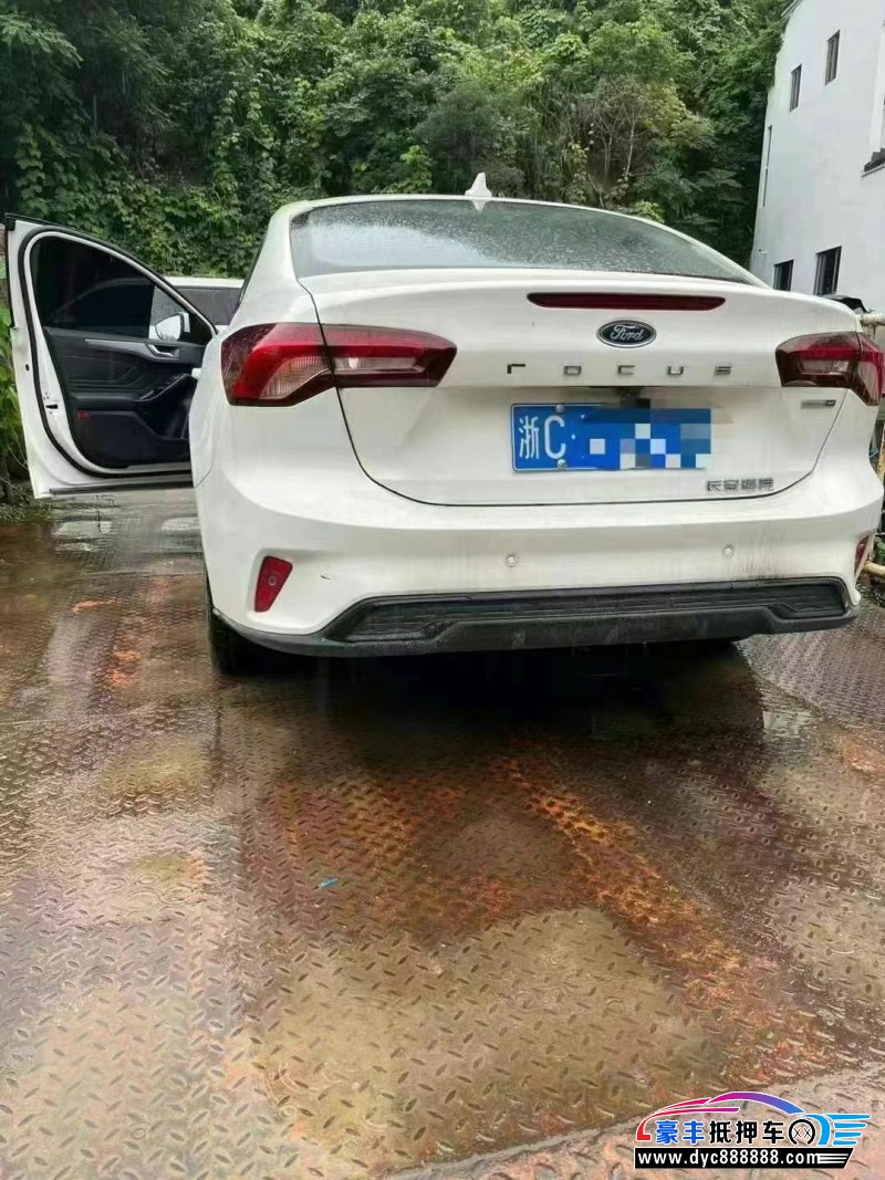 23年福特福克斯轿车抵押车出售