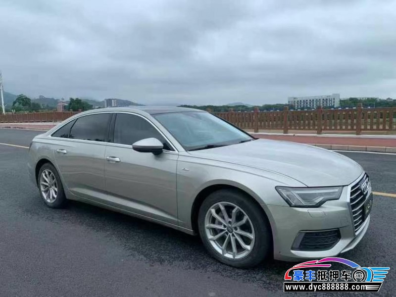 19年奥迪A6L轿车抵押车出售