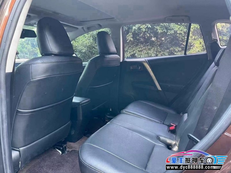 16年丰田RAV4轿车抵押车出售