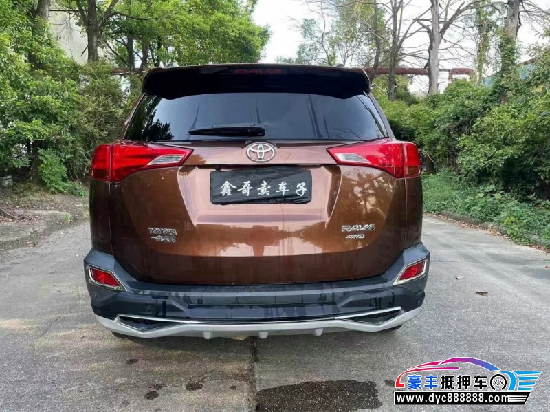 16年丰田RAV4轿车抵押车出售