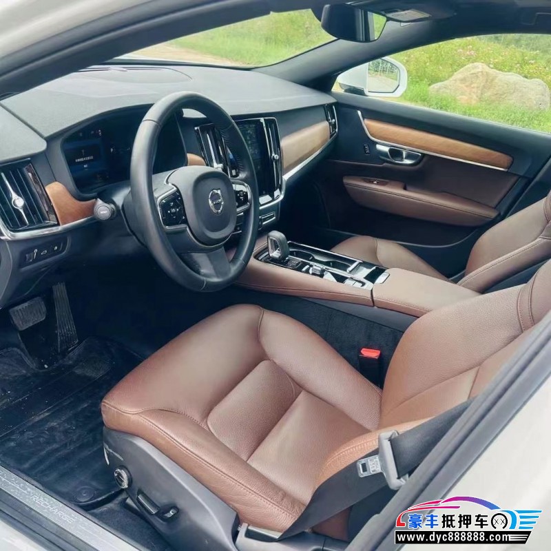 21年沃尔沃S90轿车抵押车出售