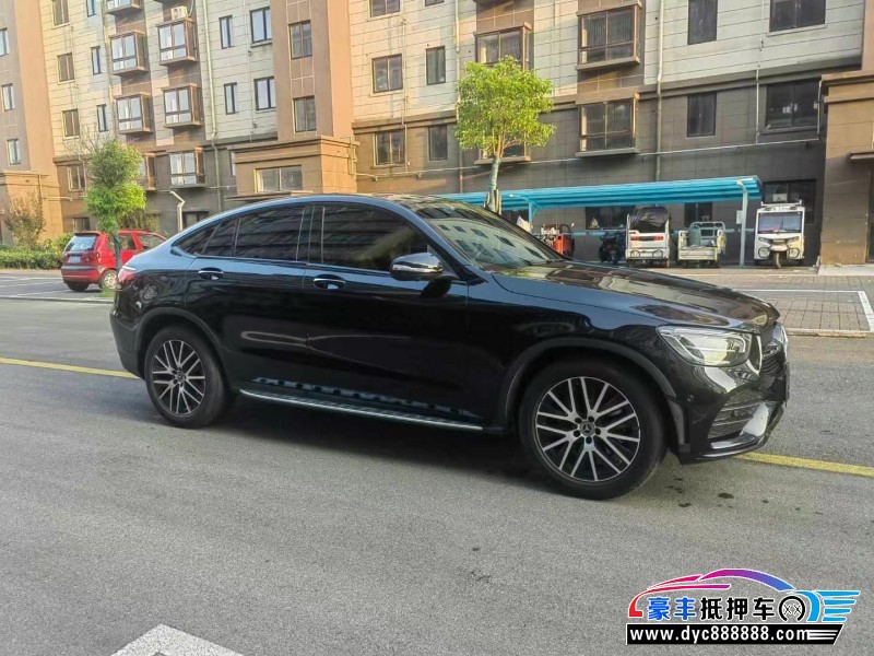 20年奔驰GLC轿车抵押车出售