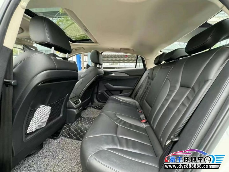 21年红旗HS5轿车抵押车出售