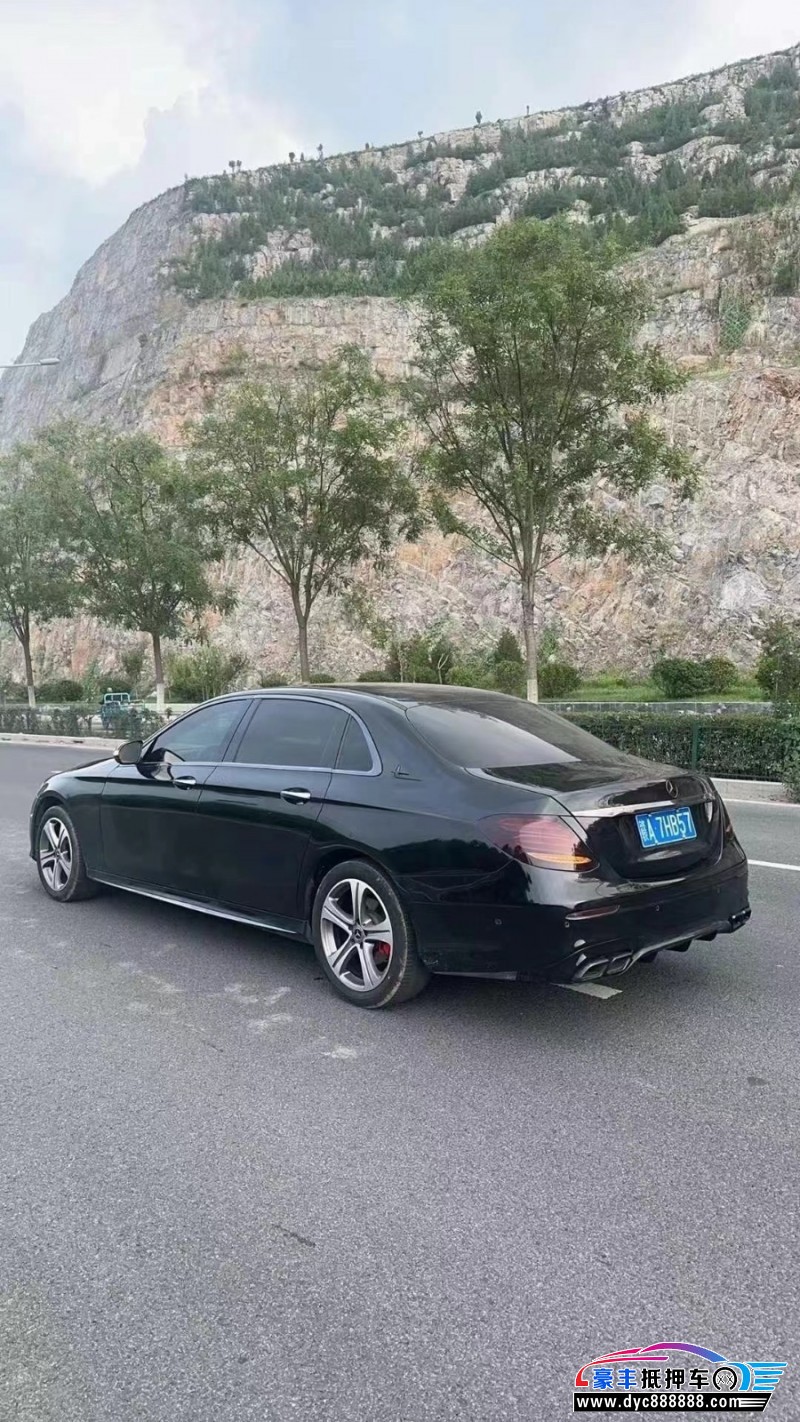 18年奔驰E轿车抵押车出售