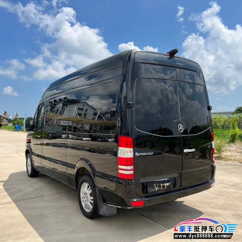 14年奔驰斯宾特轿车抵押车出售