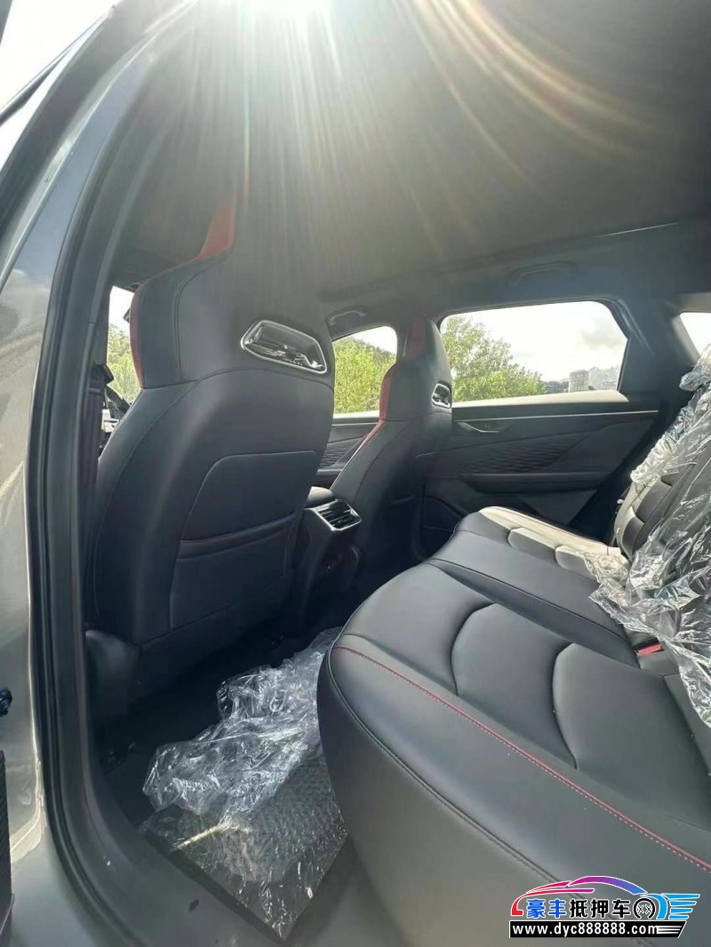 24年北汽制造魔方轿车抵押车出售