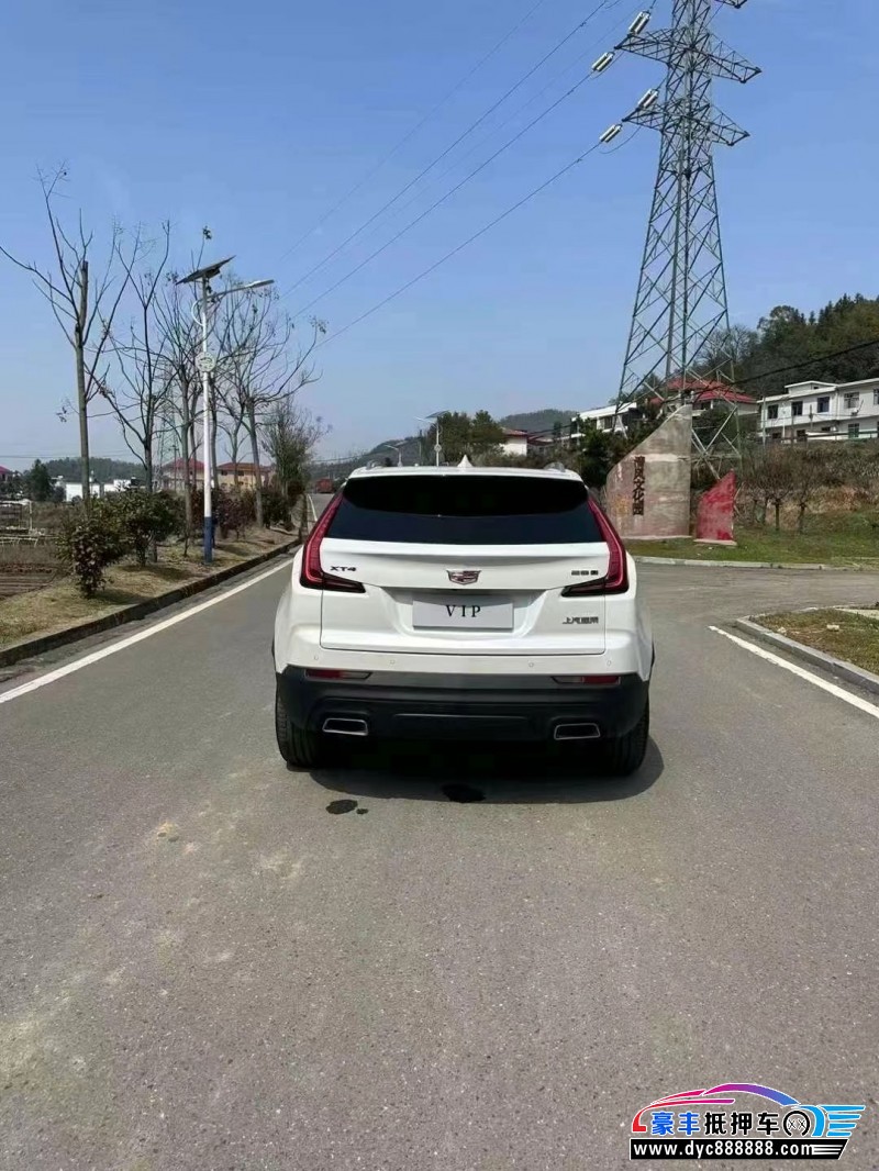 21年凯迪拉克XT4轿车抵押车出售
