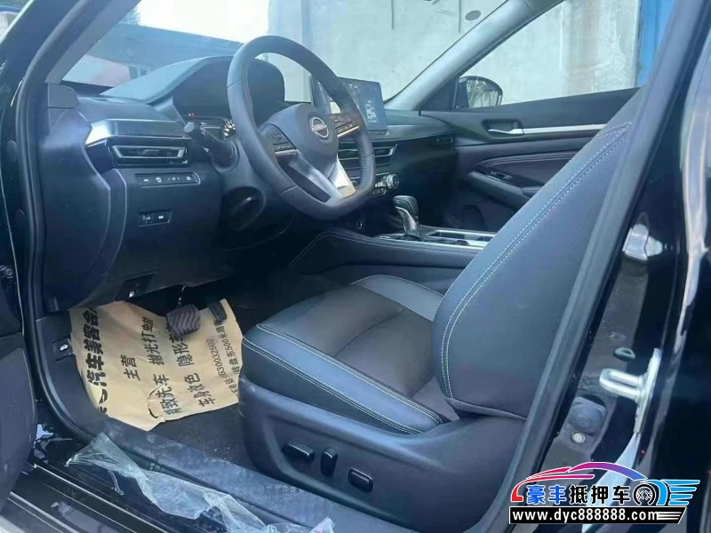 24年日产天籁轿车抵押车出售