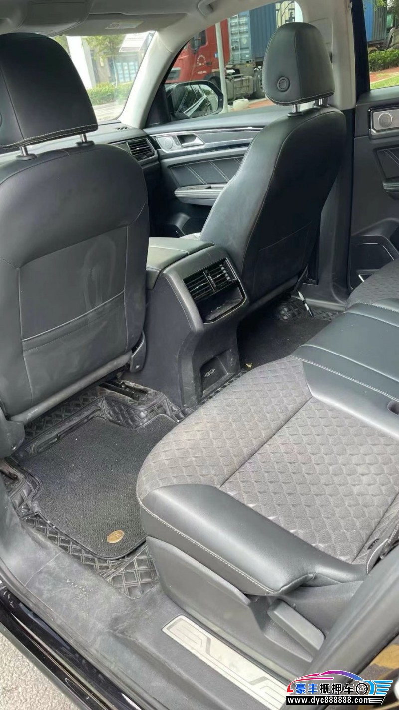 21年大众辉昂轿车抵押车出售