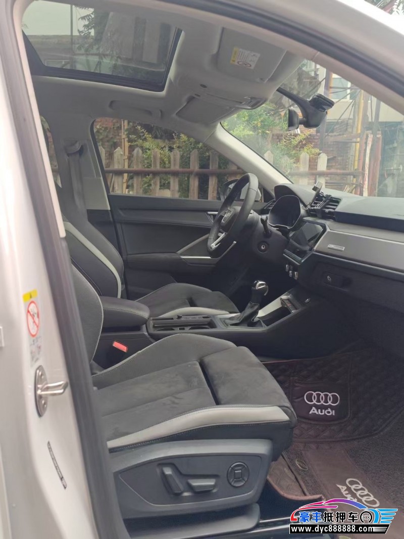 23年奥迪Q3轿车抵押车出售