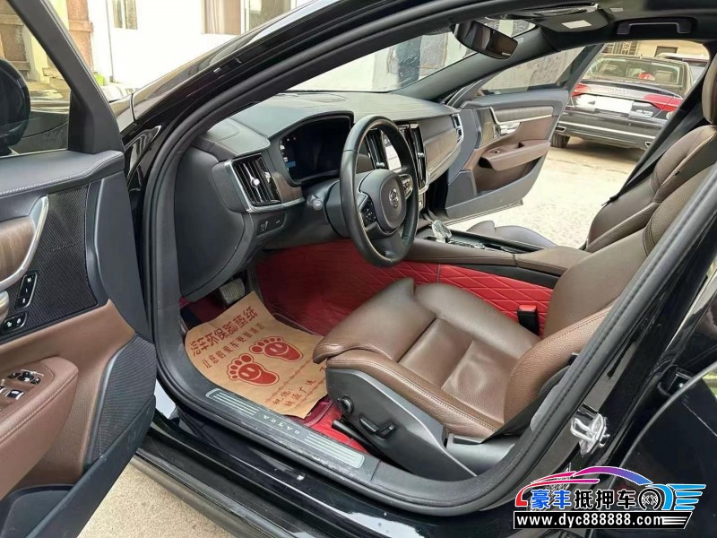 21年沃尔沃S90轿车抵押车出售