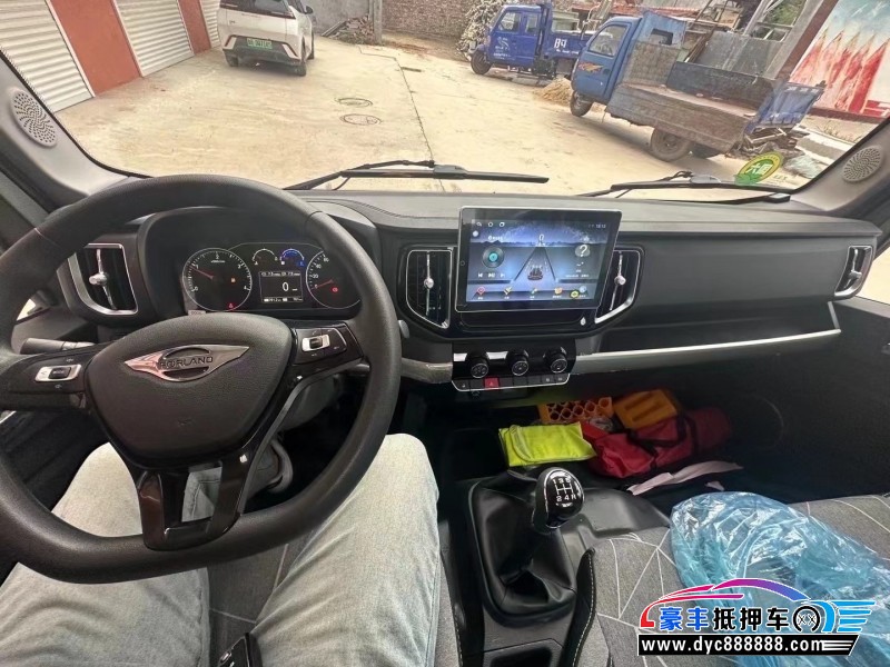 24年福田领航轿车抵押车出售