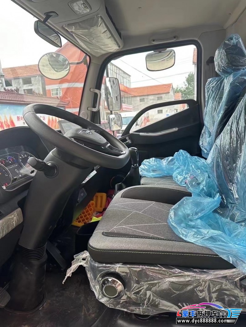 24年福田领航轿车抵押车出售