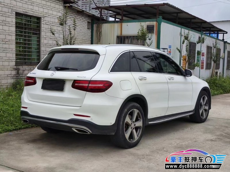 17年奔驰GLC轿车抵押车出售