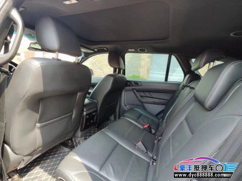 16年福特撼路者轿车抵押车出售