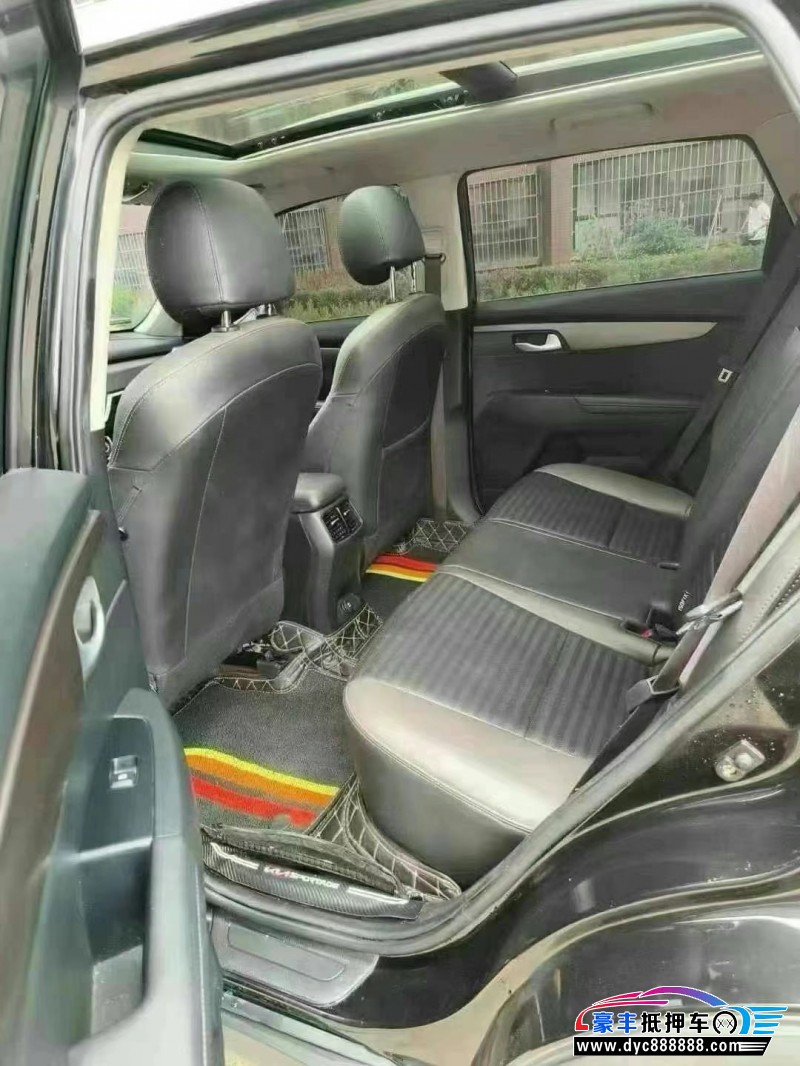 19年起亚智跑轿车抵押车出售