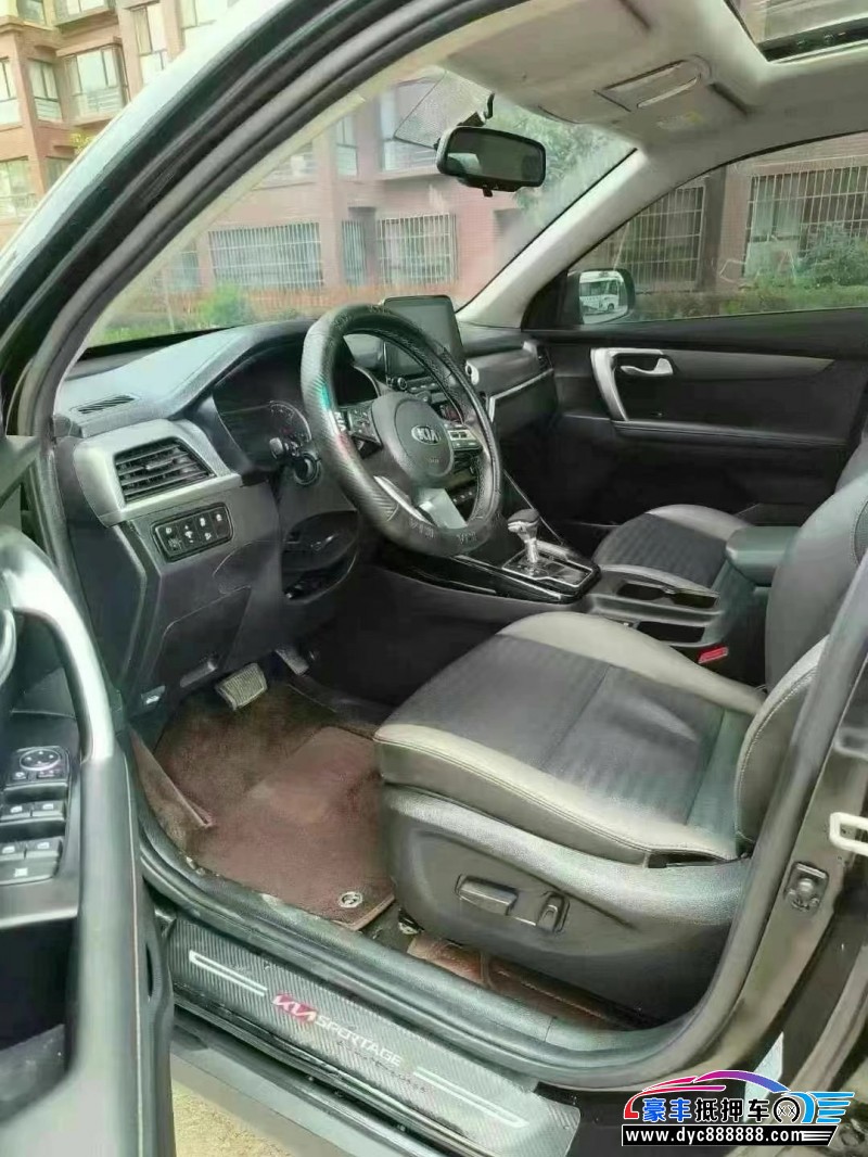 19年起亚智跑轿车抵押车出售