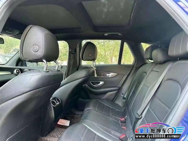 18年奔驰GLC轿车抵押车出售